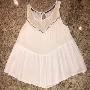 White Maurice’s top